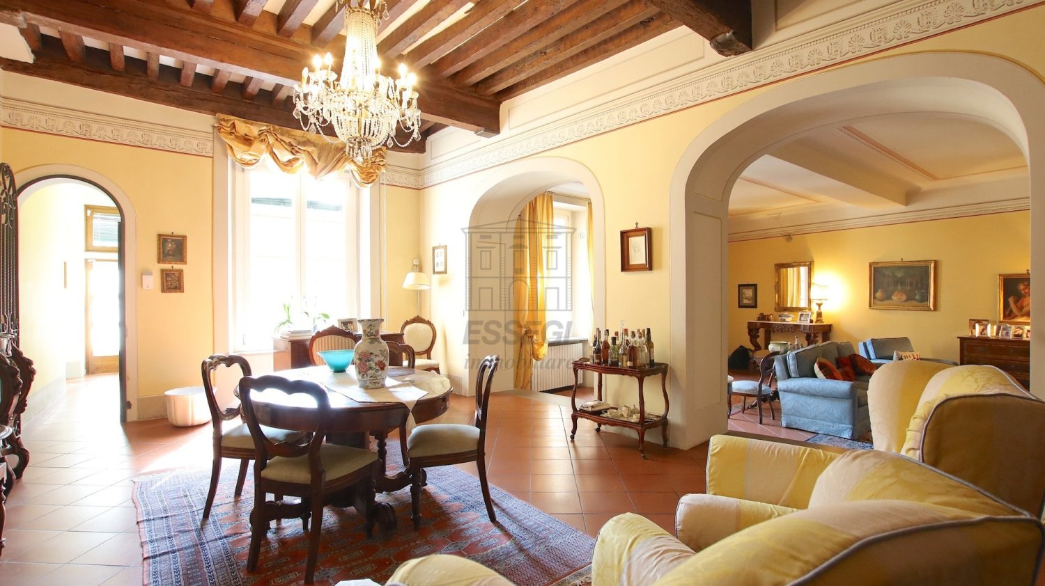 3 Schlafzimmer Wohnung in Lucca, Italy, Nr. 323241