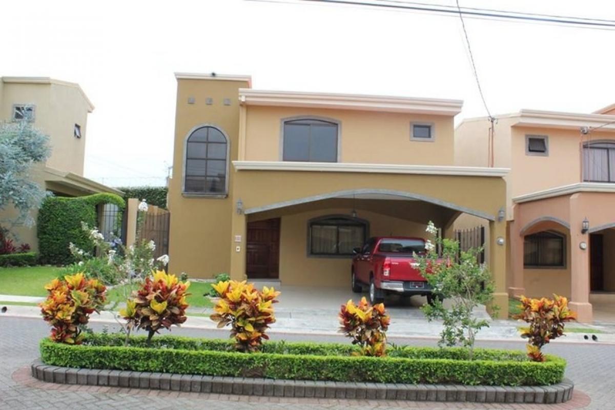 3 bedrooms House in Heredia, Costa Rica No. 434