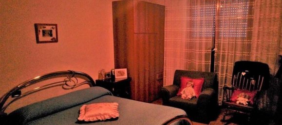 6 rooms Apartment in Massa, Italy No. 105725 10