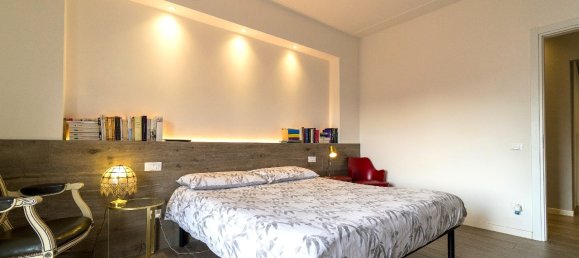 Apartamento de 5 habitaciónes en Prato, Italy No. 81782 12