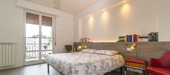 Apartamento de 5 habitaciónes en Prato, Italy No. 81782 11