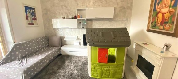 4 rooms Apartment in Massa, Italy No. 193021 4