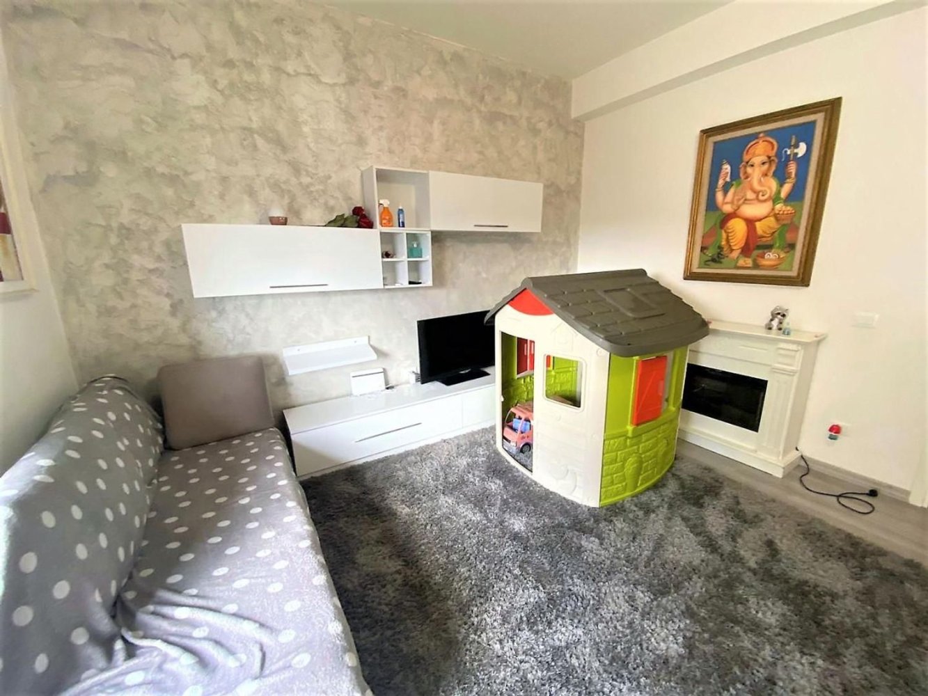4 rooms Apartment in Massa, Italy No. 193021
