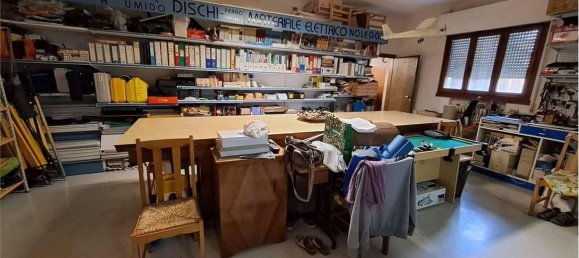 Villa de 15 habitaciónes en Vinci, Italy No. 148290 12