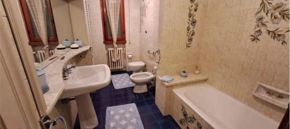 Villa de 15 habitaciónes en Vinci, Italy No. 148290 19