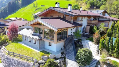 3 bedrooms House in Kitzbuhel, Austria No. 180549
