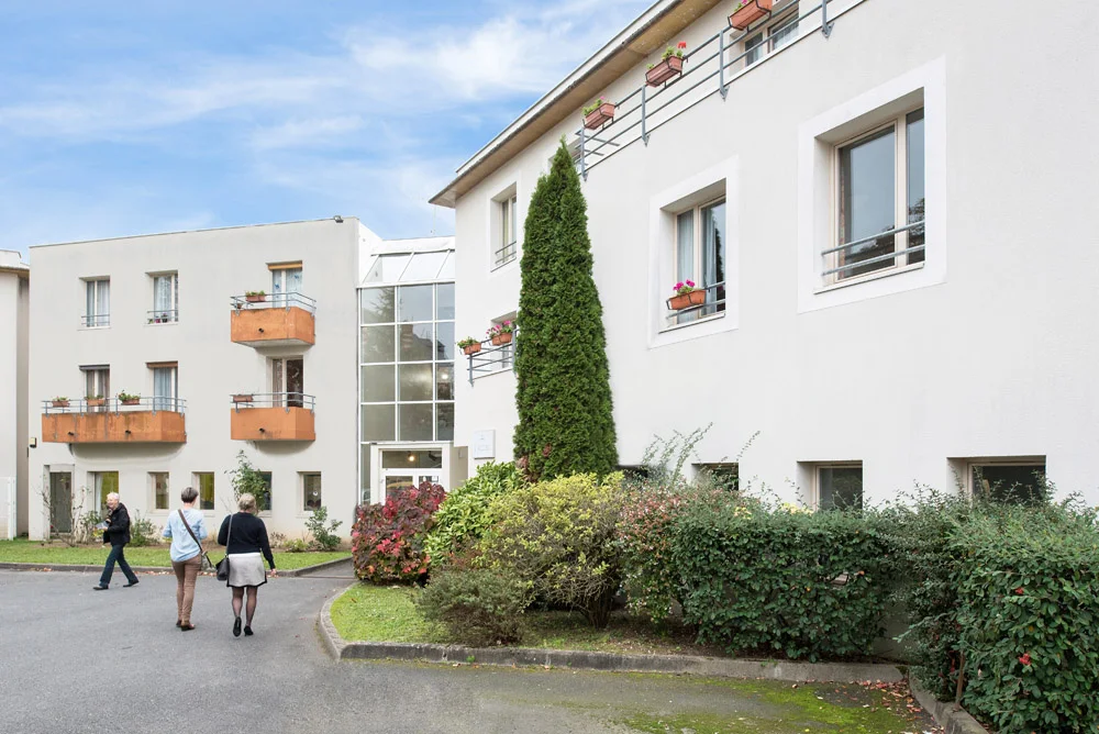 Studio in Saint-Amand-Montrond, France No. 321878