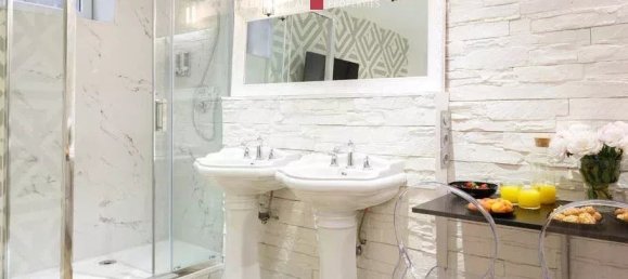 2 bedrooms Apartment in Paris, France No. 187487 8