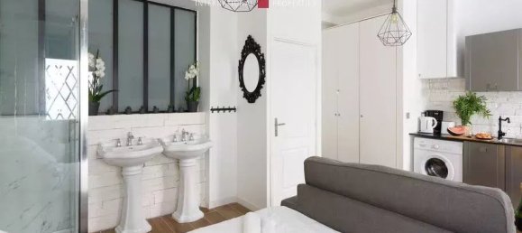 2 bedrooms Apartment in Paris, France No. 187487 4