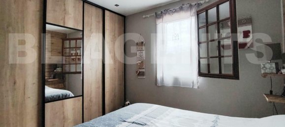 3 bedrooms House in Lisieux, France No. 297245 5