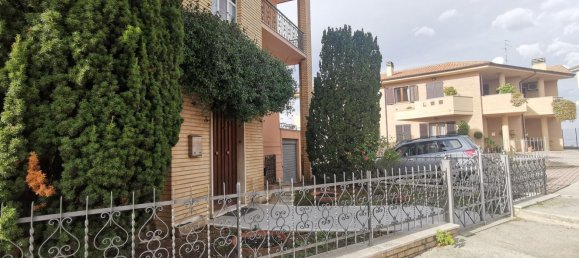 Casa de 4 divisões em Montegiorgio, Italy N.º 21138 6