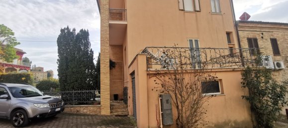 Casa de 4 divisões em Montegiorgio, Italy N.º 21138 8