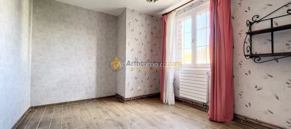 2 bedrooms House in Tinqueux, France No. 59892 4