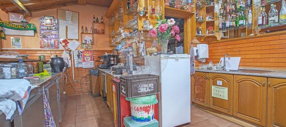 121m² Commercial property in Tondela, Portugal No. 32444 6