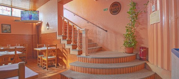 121m² Commercial property in Tondela, Portugal No. 32444 2