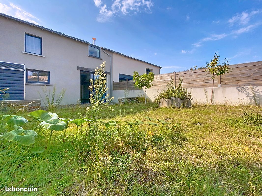 Дом с 4 спальнями в Верту, Франция № 337402