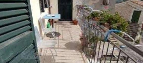 5 rooms Apartment in Saludecio, Italy No. 11474 3