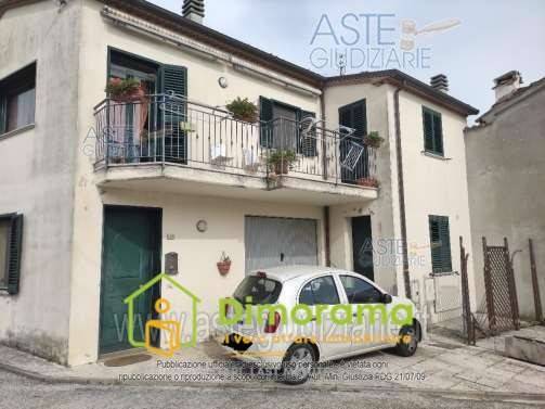 5 rooms Apartment in Saludecio, Italy No. 11474