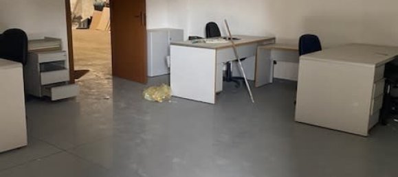 Almacén de 3 habitaciónes en Cadorago, Italy No. 360379 5