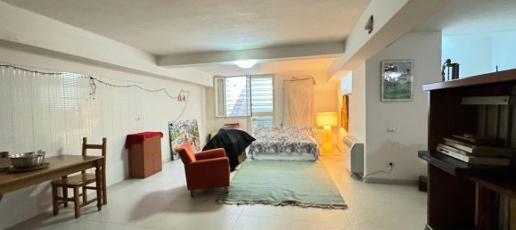 5 bedrooms Villa in Cicciano, Italy No. 364679 10