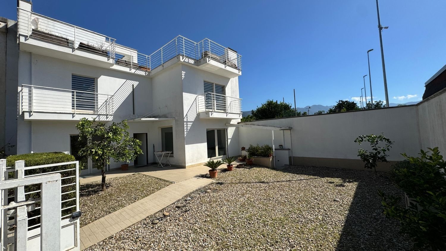 5 bedrooms Villa in Cicciano, Italy No. 364679