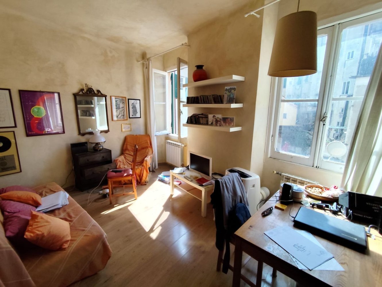 Apartamento de 2 habitaciónes en Genoa, Italy No. 39222