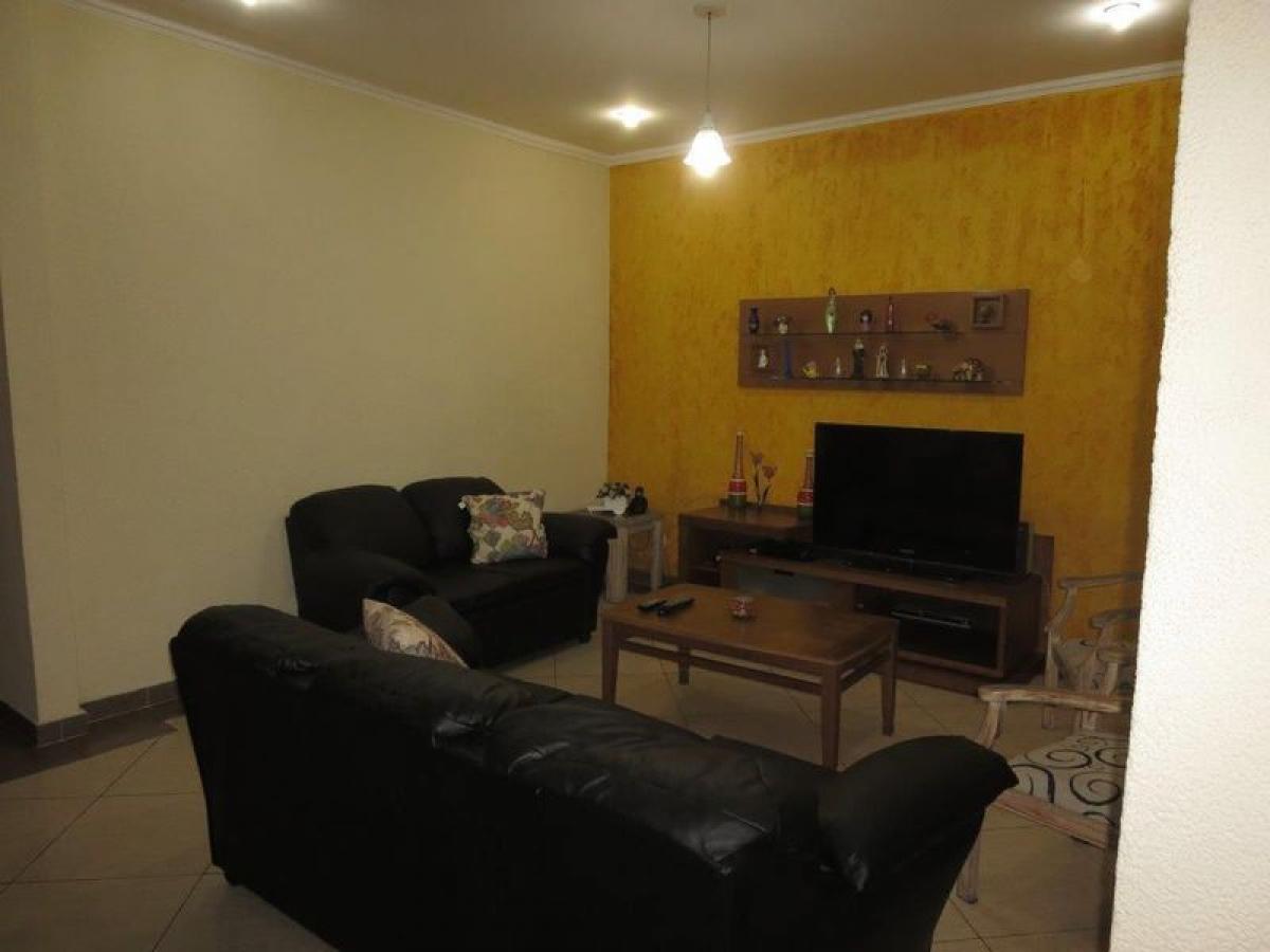 Casa de 3 dormitorios en Sao Paulo, Brazil No. 563289