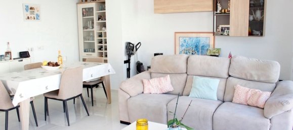 3 bedrooms House in San Miguel de Salinas, Spain No. 187982 3