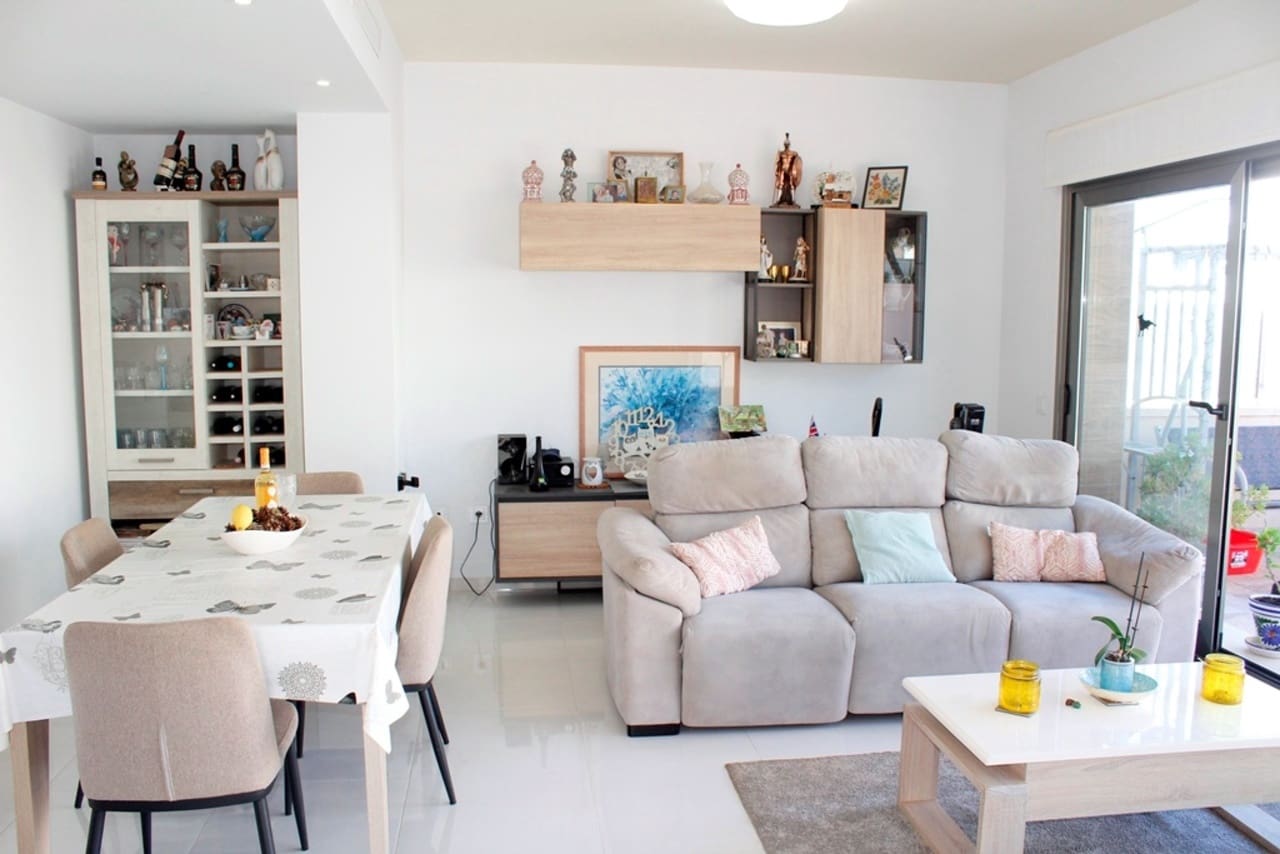 3 bedrooms House in San Miguel de Salinas, Spain No. 187982