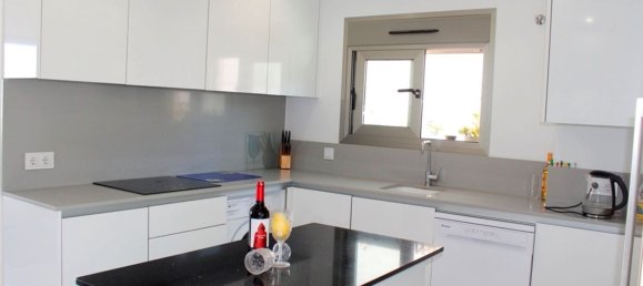 3 bedrooms House in San Miguel de Salinas, Spain No. 187982 6