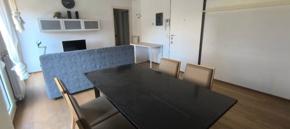 Apartamento de 2 dormitorios en Milan, Italy No. 360706 5