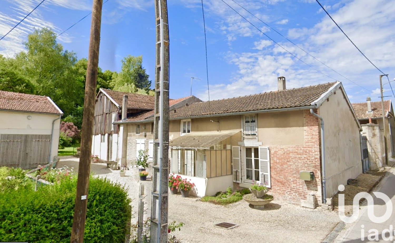 4 chambres Maison à Courtisols, France No. 54088