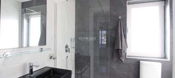 2 chambres Penthouse à Lija, Malta No. 6995 36