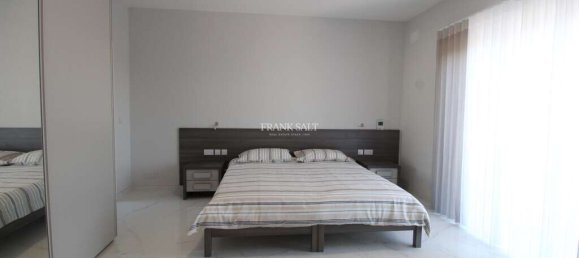 2 chambres Penthouse à Lija, Malta No. 6995 32