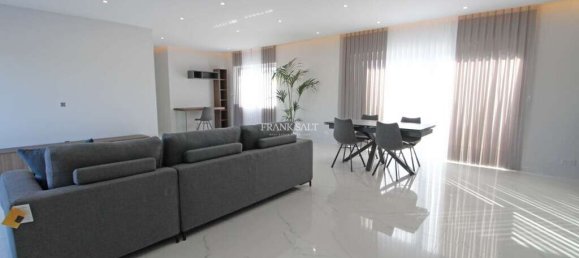 2 chambres Penthouse à Lija, Malta No. 6995 18