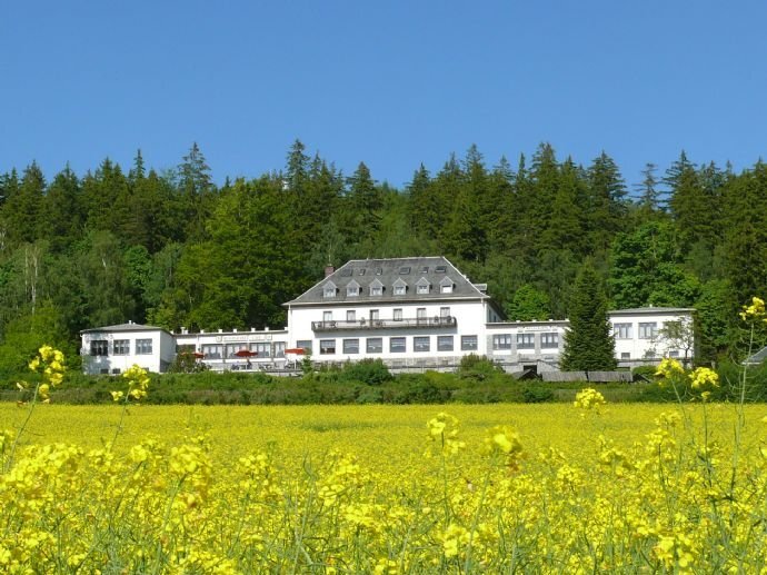 40 rooms Hotel in Saale-Orla, Germany No. 138331