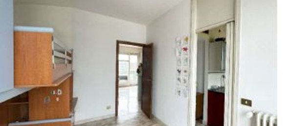 3غرفة شقة في Baranzate, Italy رقم 224529 16