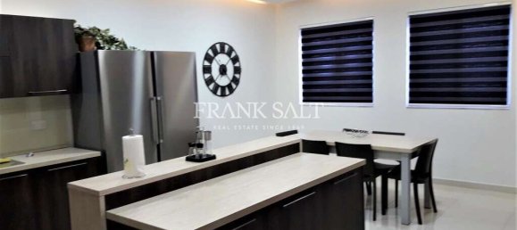 3 bedrooms Apartment in Swieqi, Malta No. 4952 3