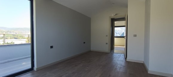 Penthouse 2+1 in Kargicak, Turkey No. 27831 6