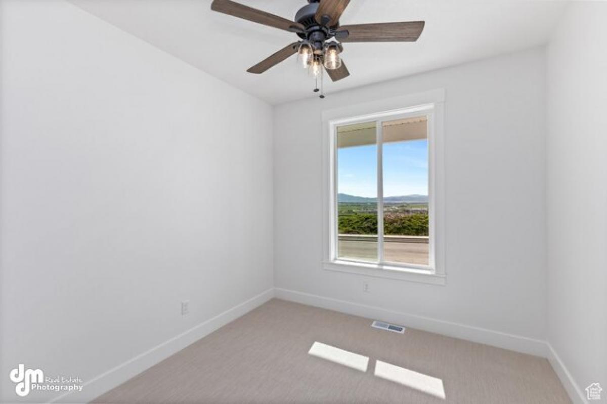 Дом с 6 спальнями в Смитфилд, США № 371745