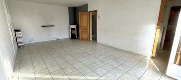 5 غرف نوم منزل في Villeneuve-Saint-Germain, France رقم 76519 8