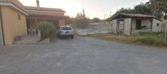 5 rooms Villa in Noto, Italy No. 89005 11