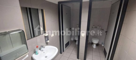 582m² Office in Piacenza, Italy No. 348320 16