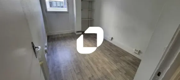 63m² Office in Paris, France No. 346124 4