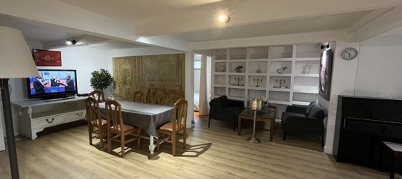 5 bedrooms Apartment in Courbevoie, France No. 180021 12