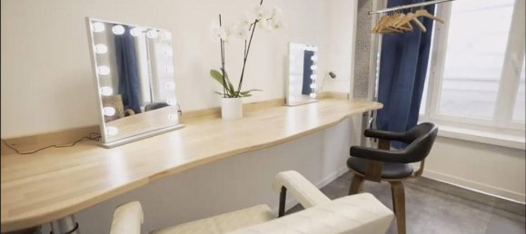 5 bedrooms Apartment in Courbevoie, France No. 180021 3