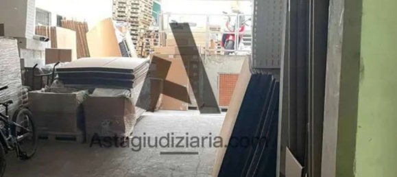 434m² Commercial property in Sesto San Giovanni, Italy No. 373630 2