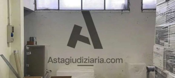 434m² Commercial property in Sesto San Giovanni, Italy No. 373630 4