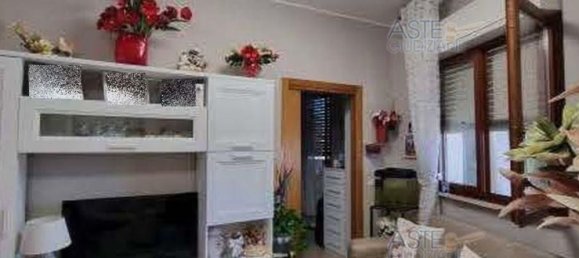 5 rooms Apartment in Rome, Italy No. 292275 15