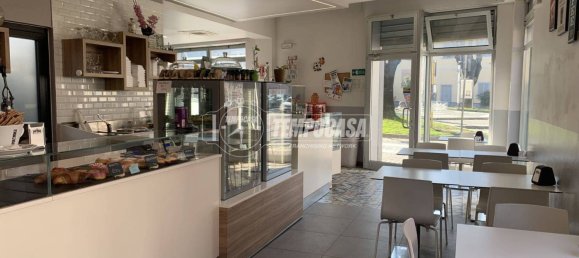 2-Zimmer Gewerbliche Immobilie in Arluno, Italy, Nr. 154839 4